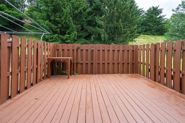 208 Green Ct, Castle Shannon, PA 15234 - view of wooden terrace