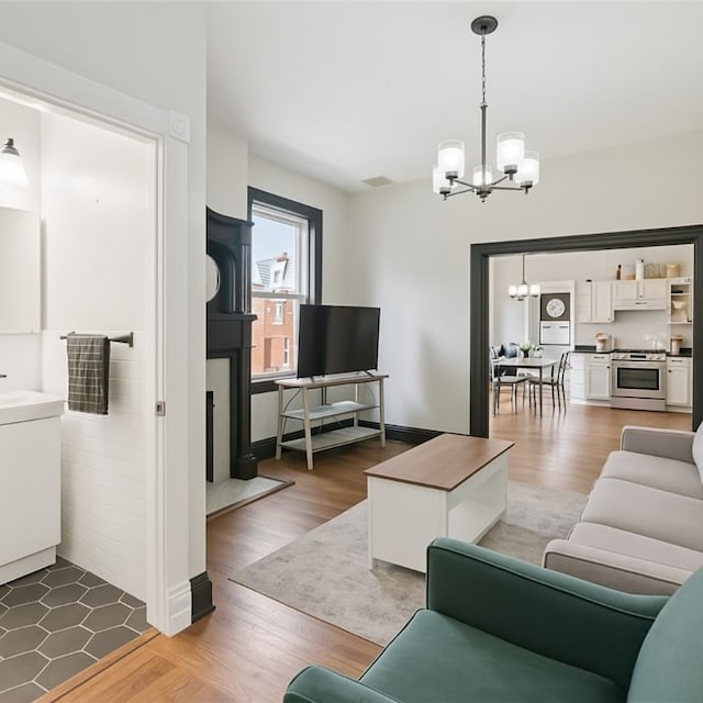2013 Hampton St, Swissvale, PA 15218 - photo 3