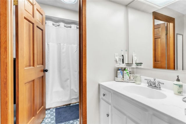 106 Shawnee Dr, Center Twp But, PA 16001 - bathroom with vanity and a shower with shower curtain