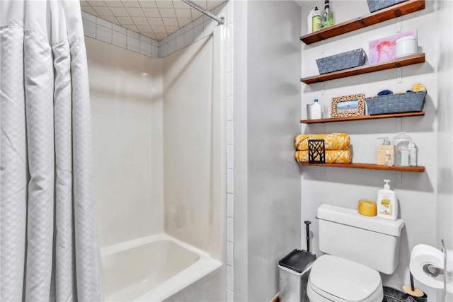 106 Shawnee Dr, Center Twp But, PA 16001 - full bath with shower / bath combo and toilet