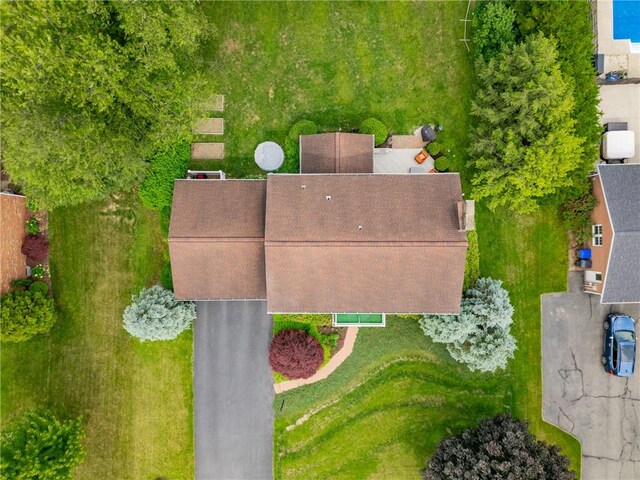 106 Shawnee Dr, Center Twp But, PA 16001 - drone / aerial view