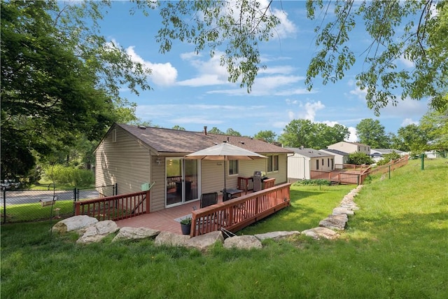 102 Castle Hill Rd, Monroeville, PA 15146 - rear view of property with a wooden deck
