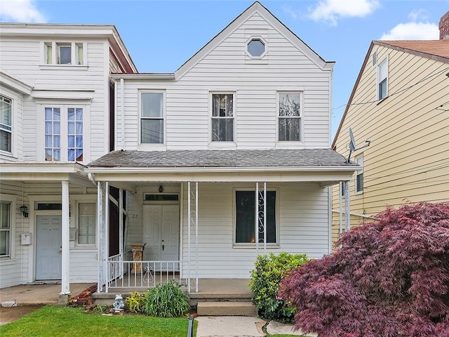 27 Dilworth St, Mt Washington, PA 15211 - view of front facade featuring a porch