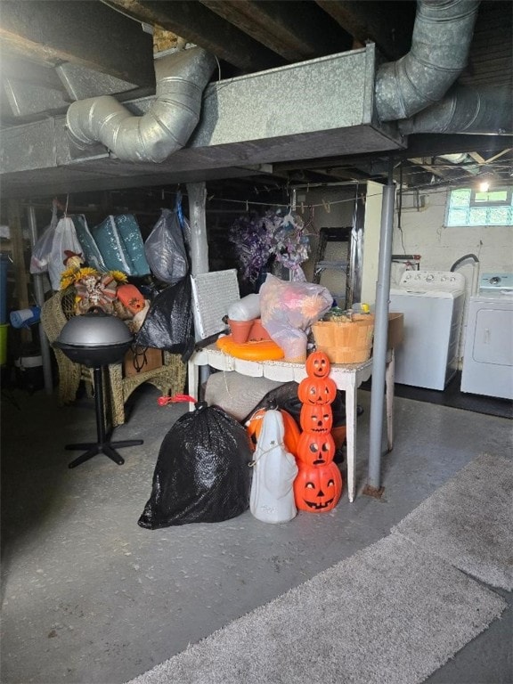 114 Dry Knob Rd, Georges Twp, PA 15478 - below grade area featuring independent washer and dryer