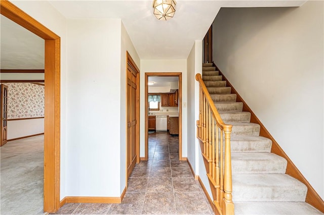 28 Saddlebrook Dr, Hempfield Twp Wml, PA 15601 - stairs featuring baseboards