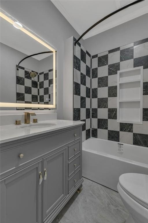 615 Cliff Ave, Bellevue, PA 15202 - full bath with vanity and  shower combination