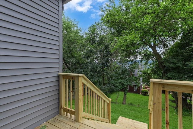 615 Cliff Ave, Bellevue, PA 15202 - deck with a lawn