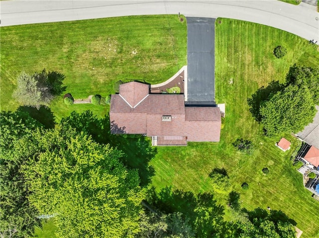 1033 Colvin Dr, Brighton Twp, PA 15009 - drone / aerial view