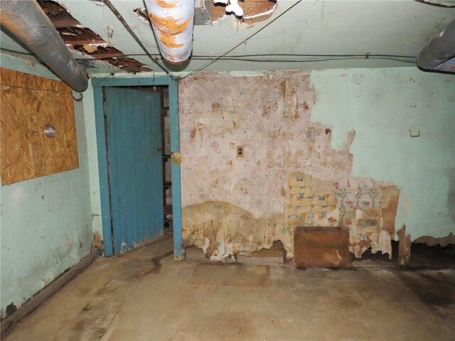 7634 State Route 819, Mount Pleasant Twp, PA 15639 - photo 11