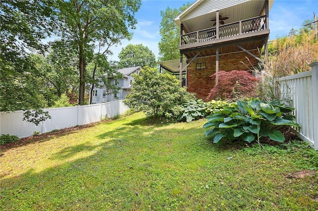 2001 Potomac Ave, Banksville/Westwood, PA 15216 - view of yard featuring a deck