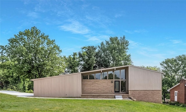 200 Centerwood Cir, South Union Twp, PA 15401 - back of property featuring a lawn and brick siding