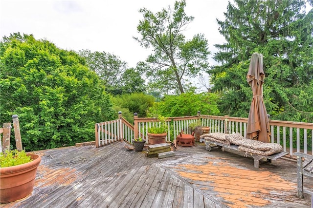 326 Pinevue Dr, Monroeville, PA 15146 - view of wooden deck