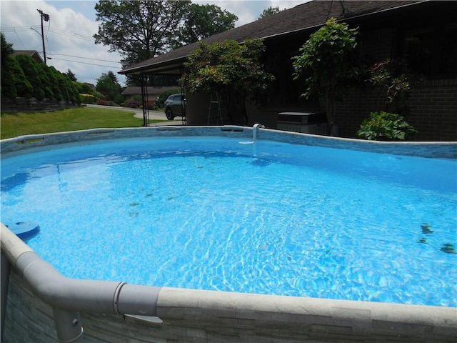 1118 Fairlane Dr, Hopewell Twp Bea, PA 15001 - swimming pool featuring cooling unit