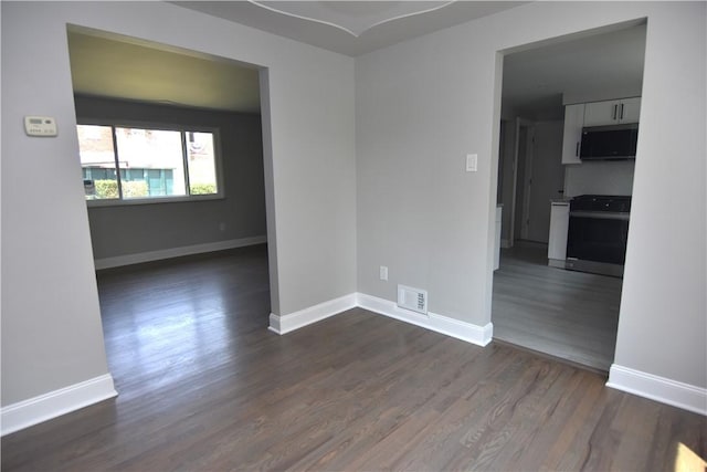 135 Marham Rd, Munhall, PA 15120 - photo 12