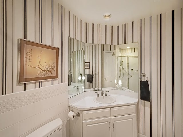 210 Adams Pointe Blvd Unit 6, Adams Twp, PA 16046 - full bath featuring toilet, vanity, and an enclosed shower