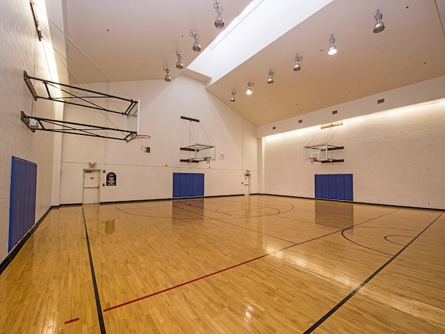 210 Adams Pointe Blvd Unit 6, Adams Twp, PA 16046 - view of basketball court with community basketball court