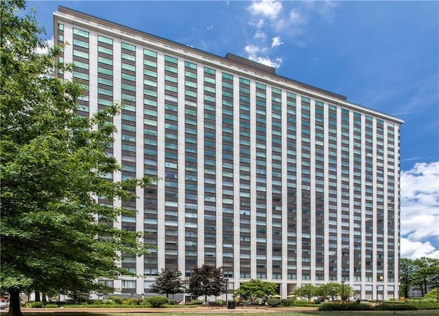 320 Fort Duquesne Blvd Unit 25L, Downtown Pgh, PA 15222 - view of building exterior