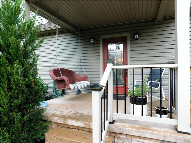 277 Dunn Rd, Hempfield Twp Wml, PA 15601 - view of porch