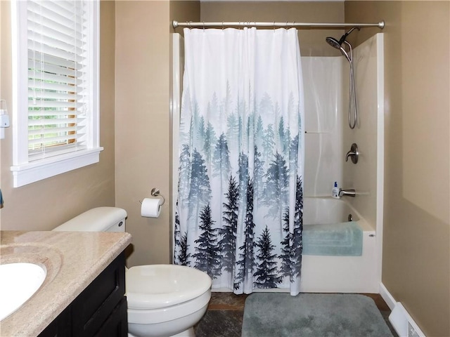 277 Dunn Rd, Hempfield Twp Wml, PA 15601 - full bath with toilet, vanity, and shower / tub combo with curtain
