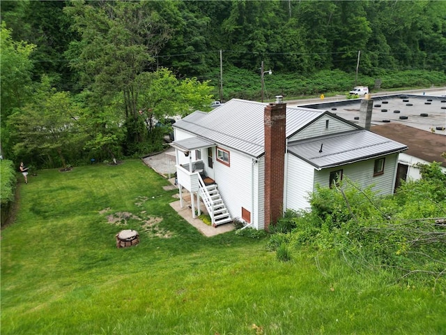 1467 Hayden Blvd, Elizabeth Twp/Boro, PA 15037 - aerial view of property and surrounding area with a forest