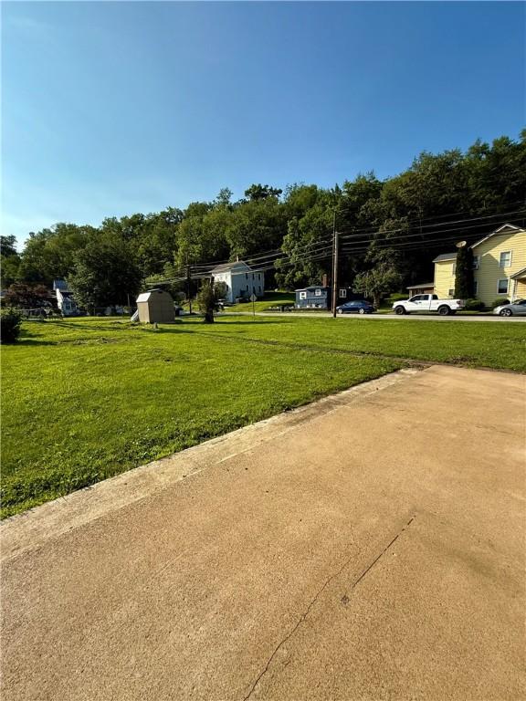 210 Griscom St, Dawson, PA 15428 - view of green lawn