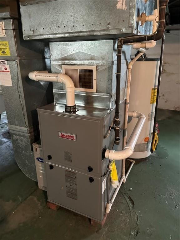 1810 Ridge Ave, Arnold, PA 15068 - utility room with water heater