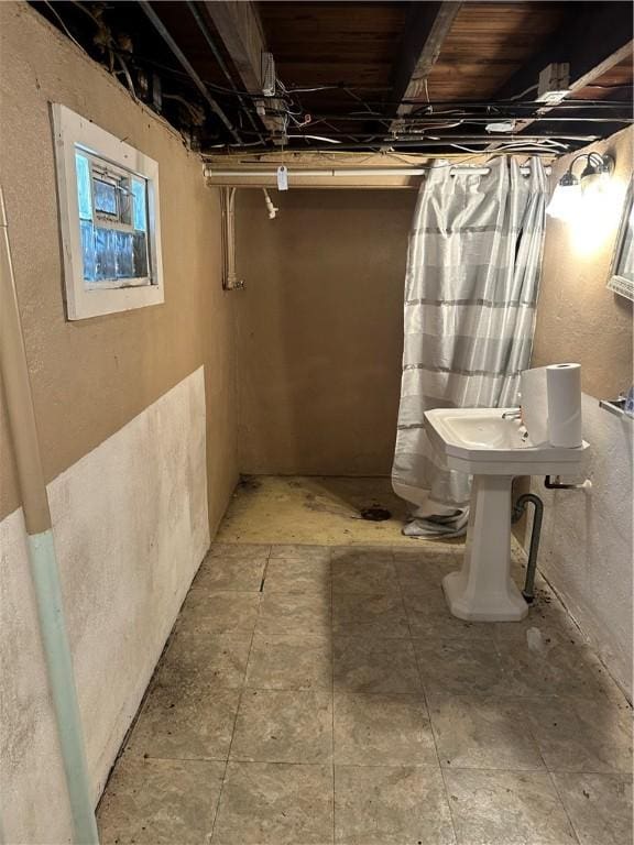 1810 Ridge Ave, Arnold, PA 15068 - view of bathroom