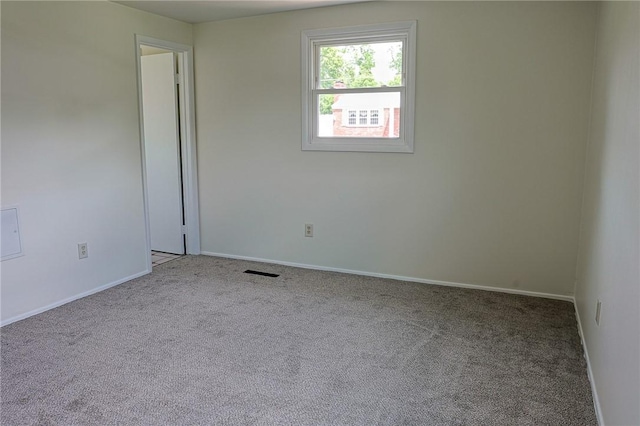 2678 Elaine Dr, Lower Burrell, PA 15068 - empty room featuring carpet flooring and baseboards