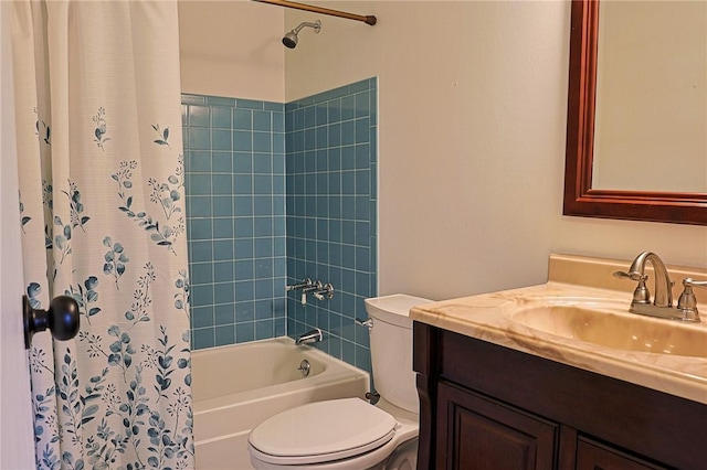 2678 Elaine Dr, Lower Burrell, PA 15068 - bathroom with vanity and shower / bath combination with curtain