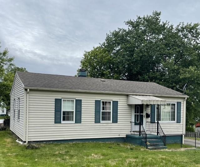 908 Cadet St, New Castle/4Th, PA 16101 - photo 1