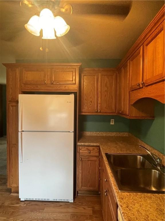 908 Cadet St, New Castle/4Th, PA 16101 - photo 6