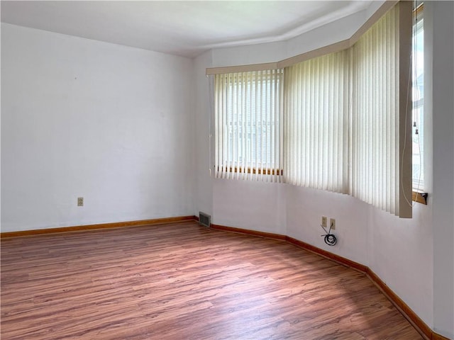 419 Washington Ave, Leechburg Boro, PA 15656 - spare room featuring wood finished floors and baseboards