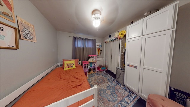 2819 Glenmore, Dormont, PA 15216 - bedroom featuring baseboards