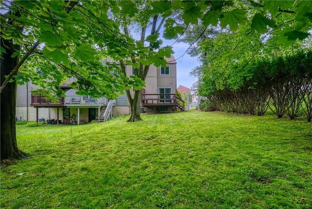 3131 Cheltenham Ct, Hampton, PA 15044 - view of grassy yard with stairs and a deck