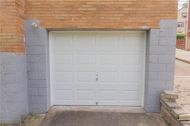3183 Glendale Ave, Brentwood, PA 15227 - view of garage