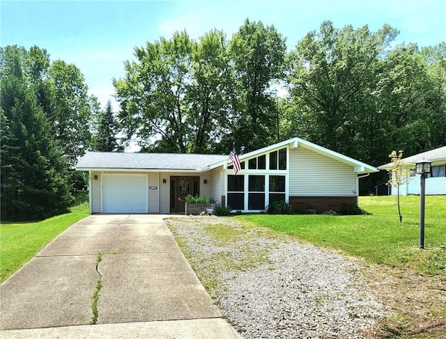 2490 Victoria Dr, Hermitage, PA 16148 - photo 3