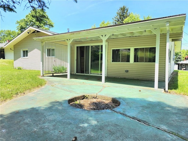 2490 Victoria Dr, Hermitage, PA 16148 - photo 4