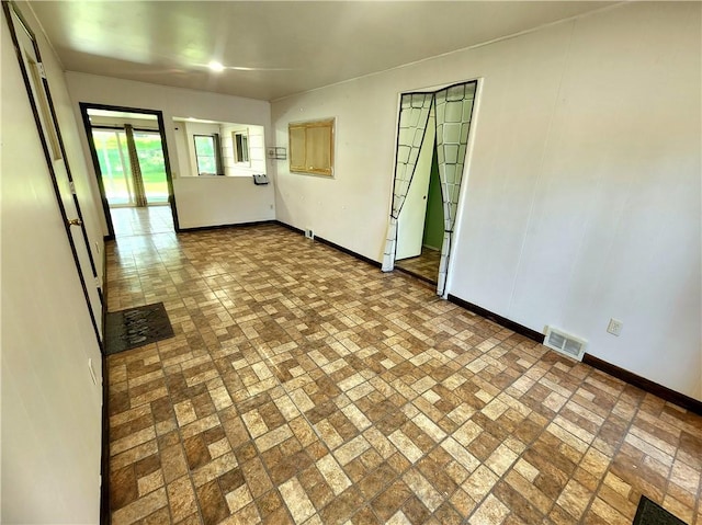 2490 Victoria Dr, Hermitage, PA 16148 - photo 6