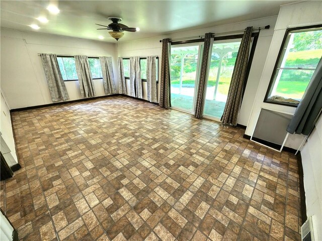 2490 Victoria Dr, Hermitage, PA 16148 - photo 8