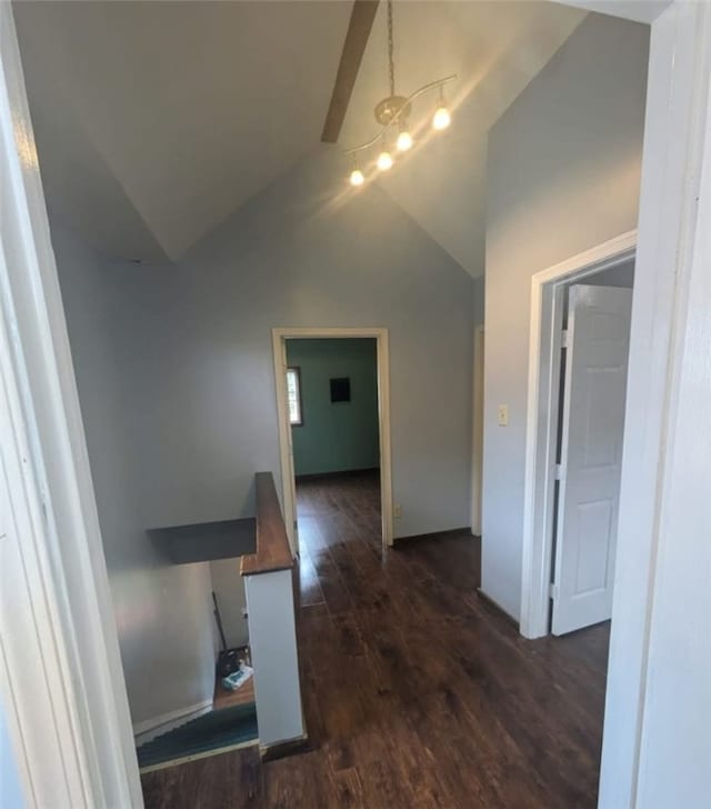 115 N Ray St, New Castle/3Rd, PA 16101 - hall featuring vaulted ceiling, dark wood finished floors, a chandelier, and baseboards