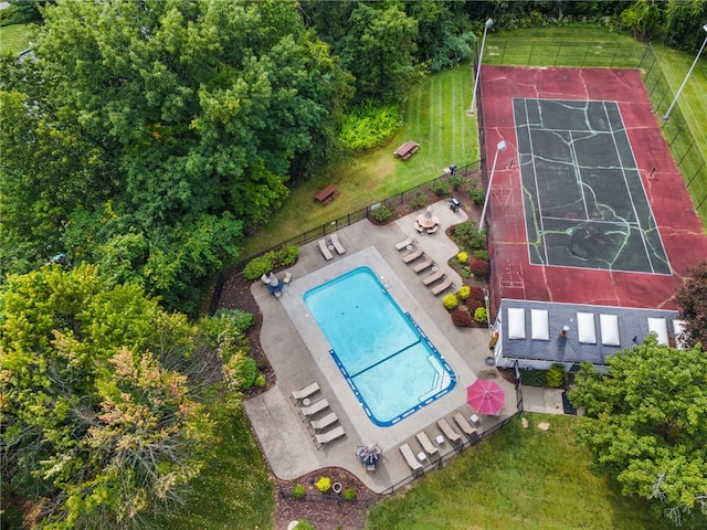 595 Calais Dr Unit 324, Mccandless, PA 15237 - bird's eye view of a pool