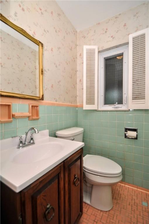 1302 Wickerham Dr, Carroll Twp, PA 15063 - photo 20