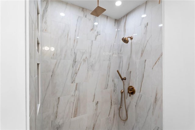 240 44th St, Lawrenceville, PA 15201 - detailed view of a tile shower