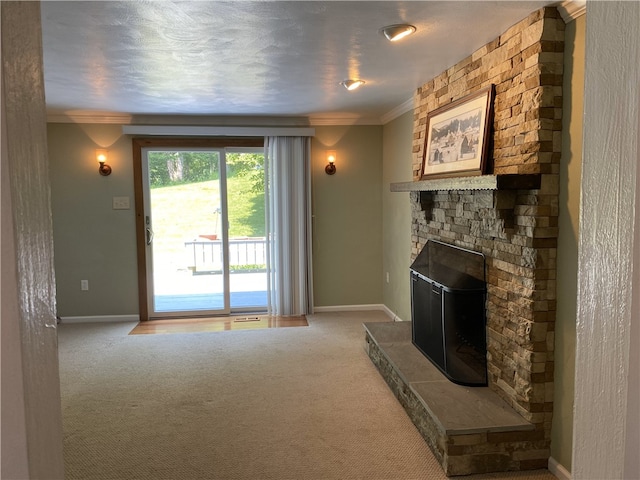 728 Heathergate, Indiana Twp Nal, PA 15238 - carpeted living room with ornamental molding and baseboards