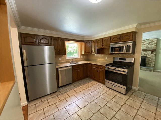 728 Heathergate, Indiana Twp Nal, PA 15238 - kitchen featuring appliances with stainless steel finishes, a sink, light countertops, decorative backsplash, and ornamental molding