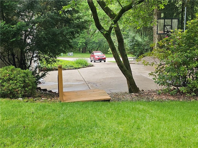 728 Heathergate, Indiana Twp Nal, PA 15238 - view of grassy yard