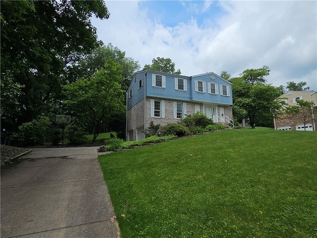 728 Heathergate, Indiana Twp Nal, PA 15238 - colonial house featuring driveway, a front lawn, and brick siding