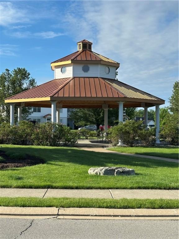 234 Adams Pointe Blvd Unit 10, Adams Twp, PA 16046 - surrounding community featuring a gazebo and a yard