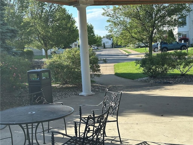 234 Adams Pointe Blvd Unit 10, Adams Twp, PA 16046 - view of patio / terrace