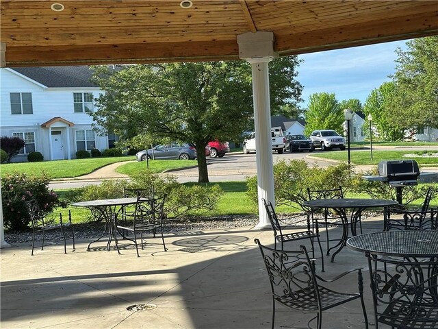 234 Adams Pointe Blvd Unit 10, Adams Twp, PA 16046 - view of patio with outdoor dining space